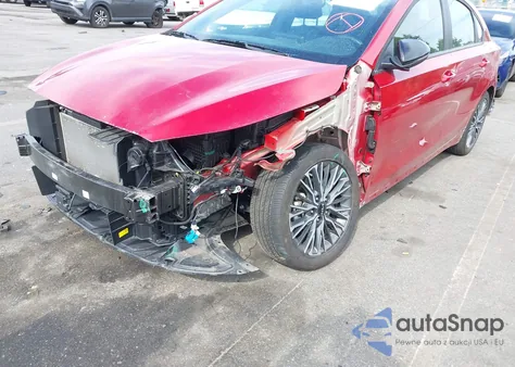 2024 Kia Forte Gt-Line z USA, uszkodzony, nr VIN 3KPF54AD8RE772755